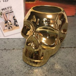 Office Envy Gold Skull Novelty Pencil Cup